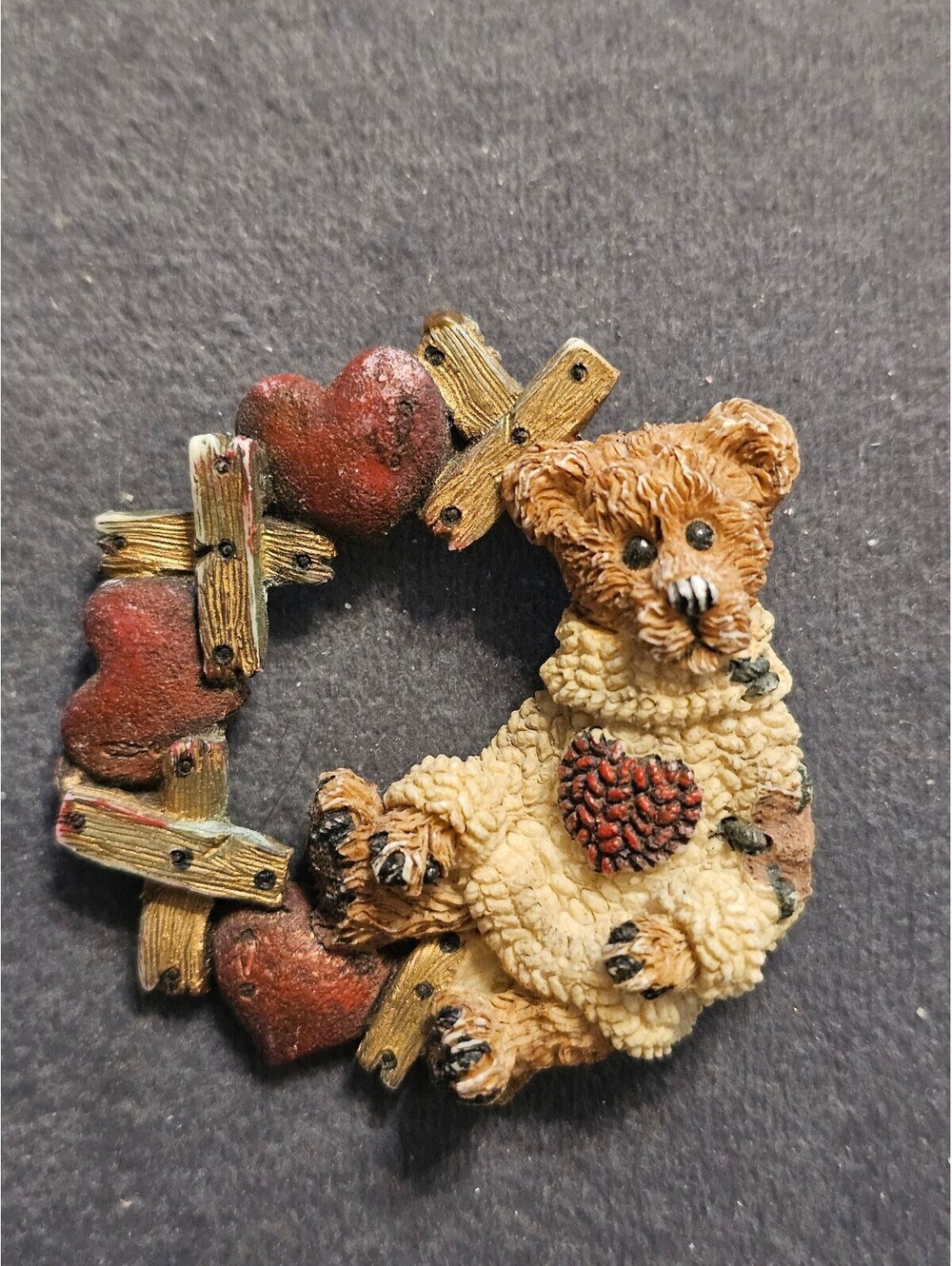 Boyds Bears Heart Wreath Brooch